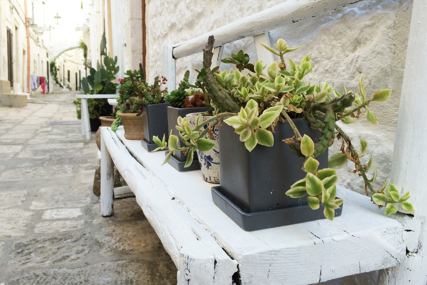 Ostuni - Puglia Italie - www.paperboat.fr
