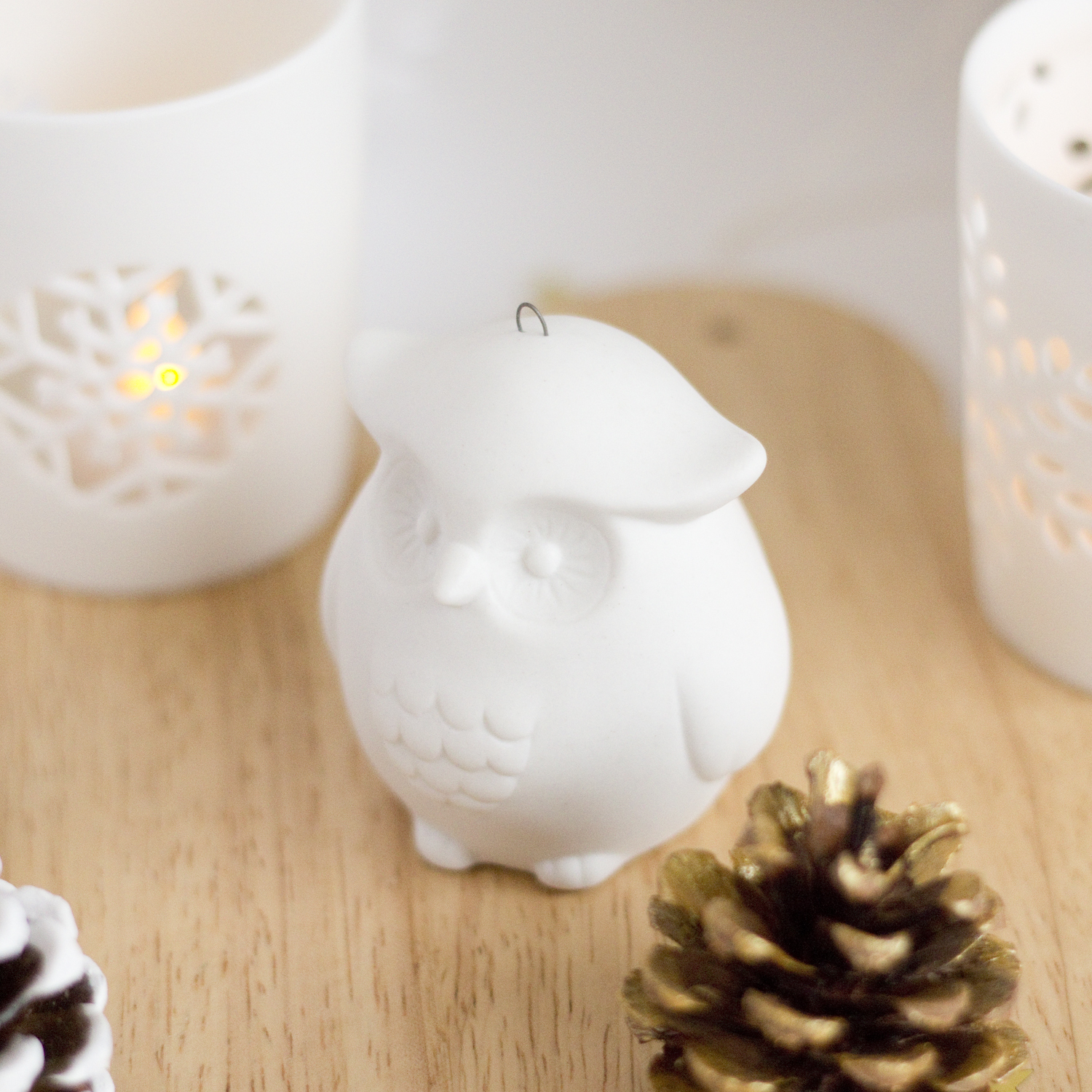 DIY pommes de pin - décorations de Noël - www.paperboat.fr