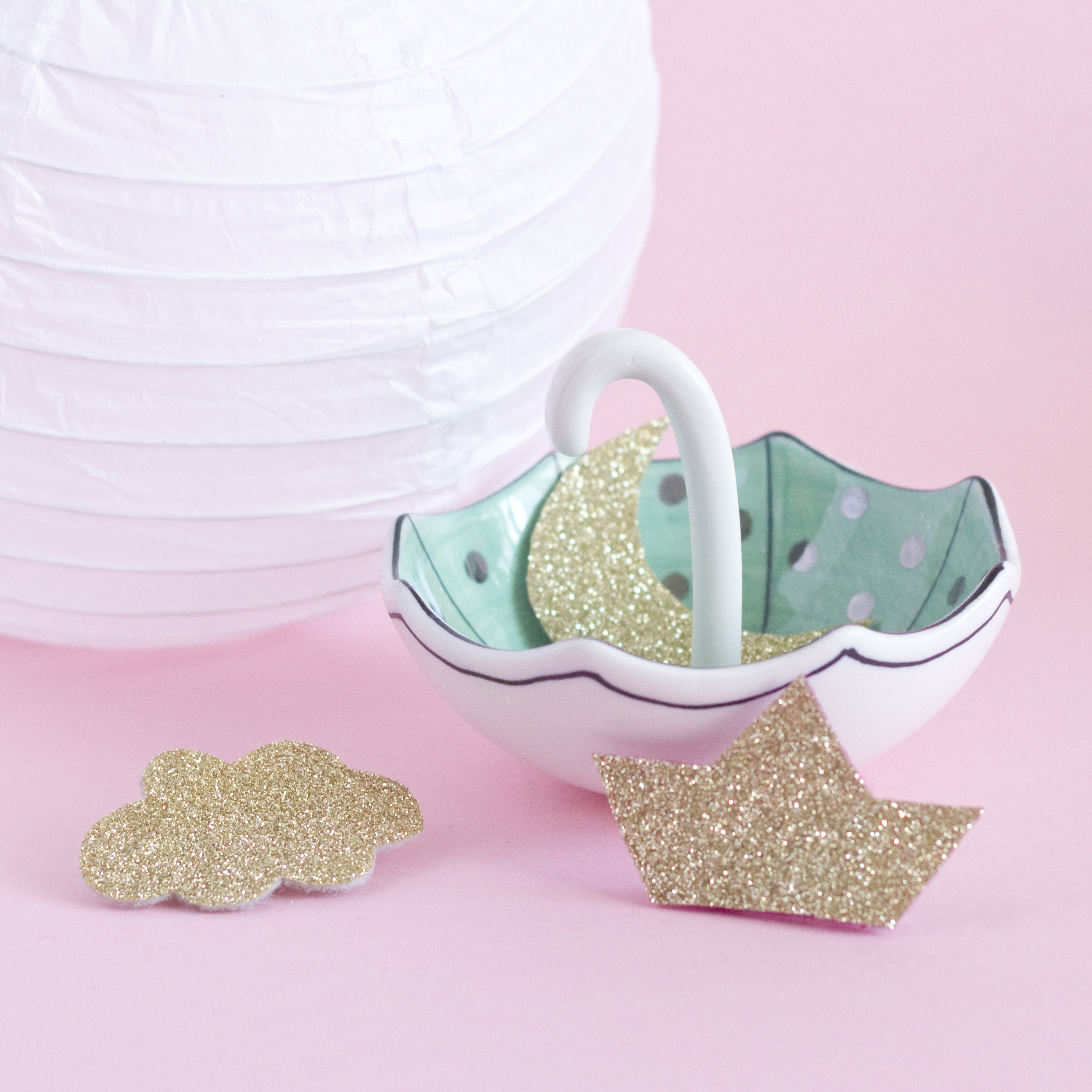 DIY Broches à paillettes - paperboat.fr