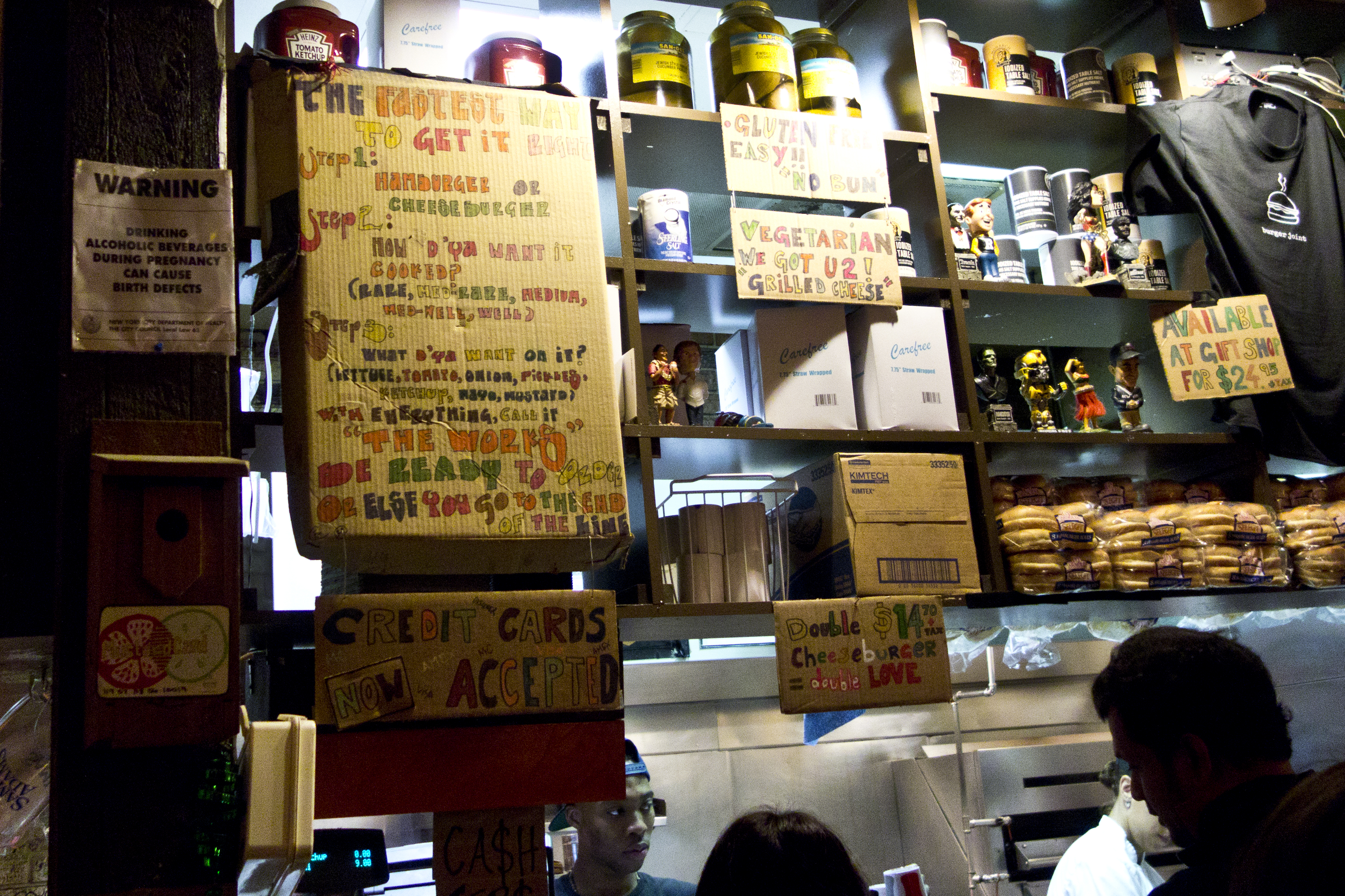 Burger Joint - New York City guide Food - www.paperboat.fr
