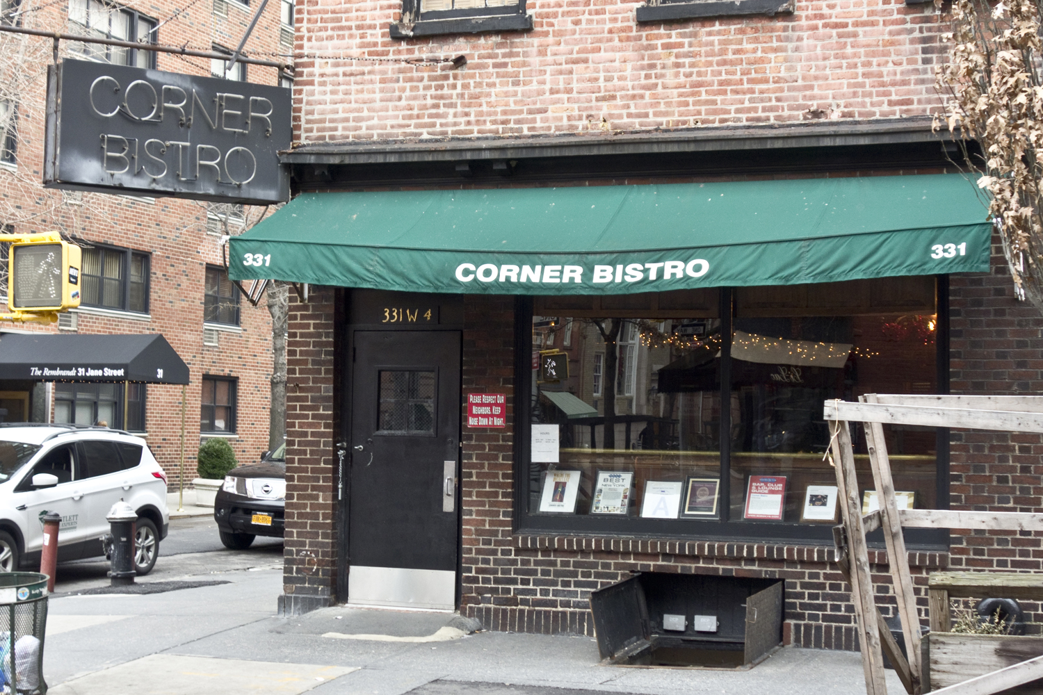 Corner Bistro- New York City guide Food - www.paperboat.fr
