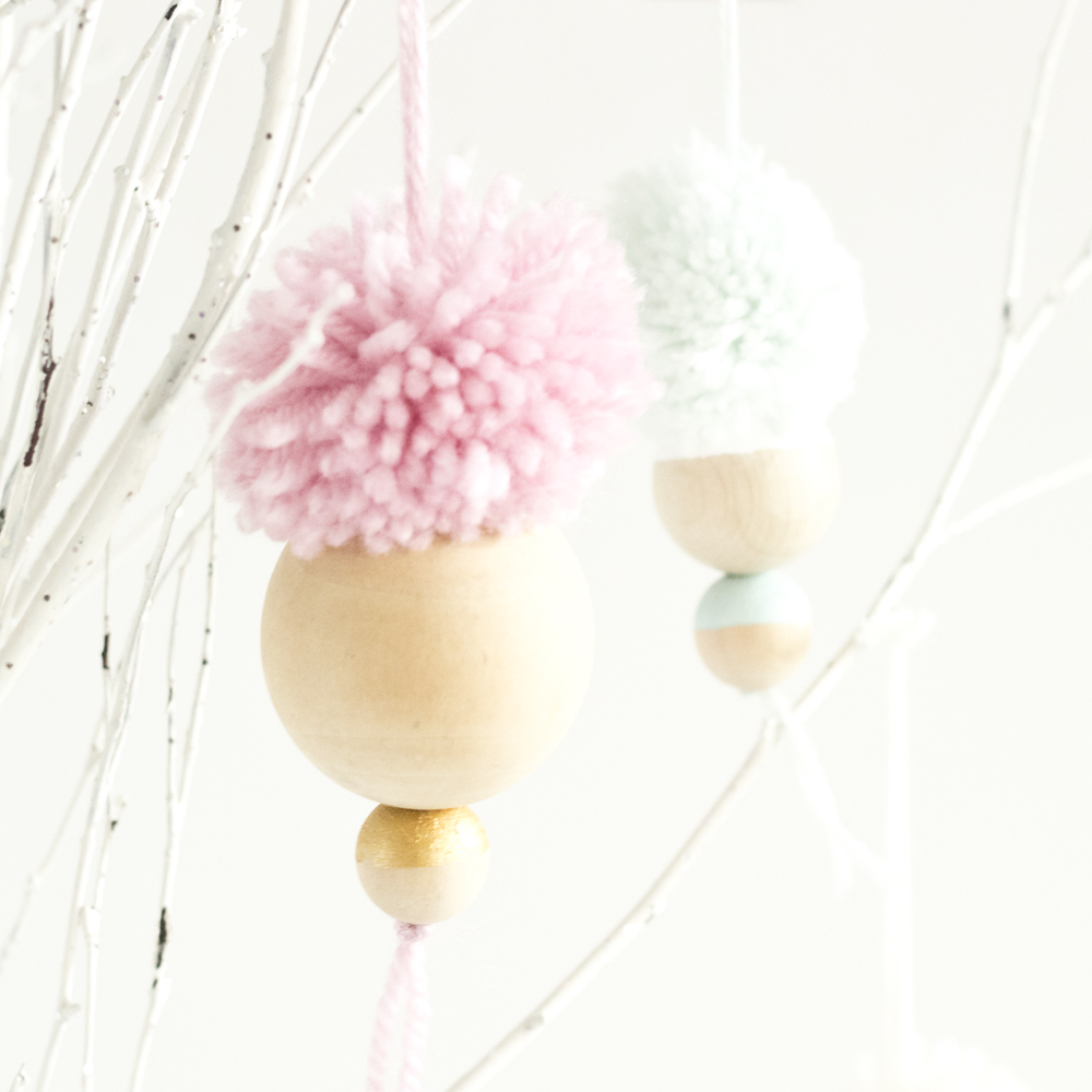 DIY pompons de Noël - www.paperboat.fr