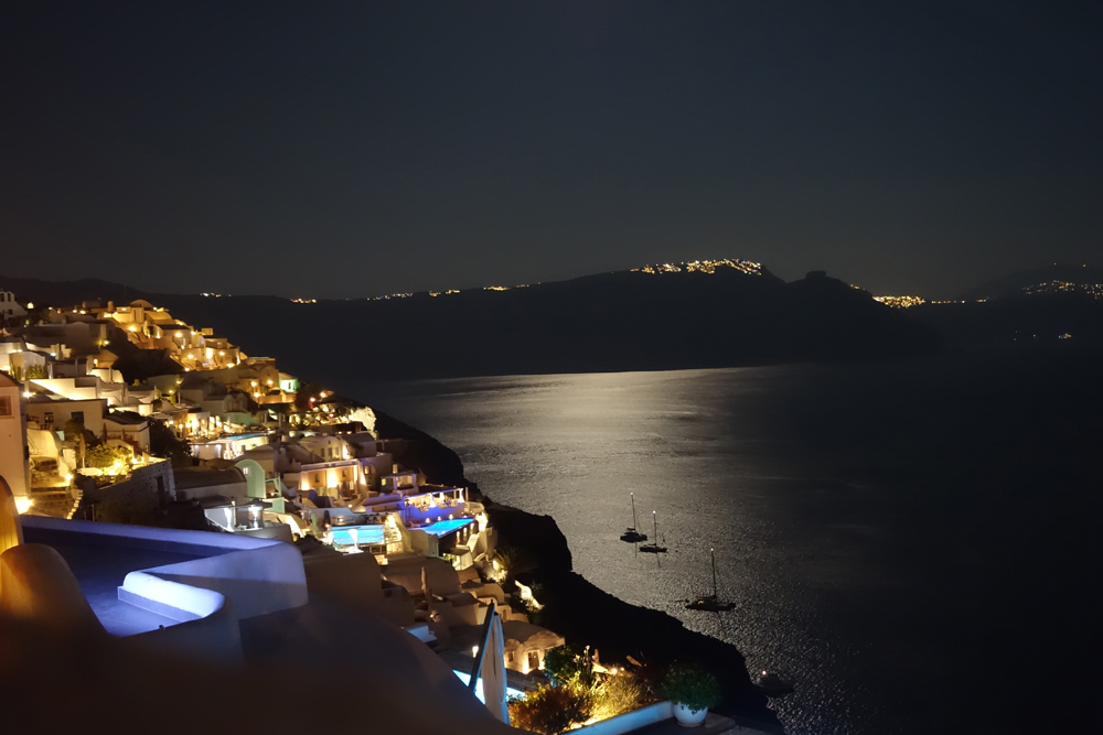 Oia - santorin - www.paperboat.fr