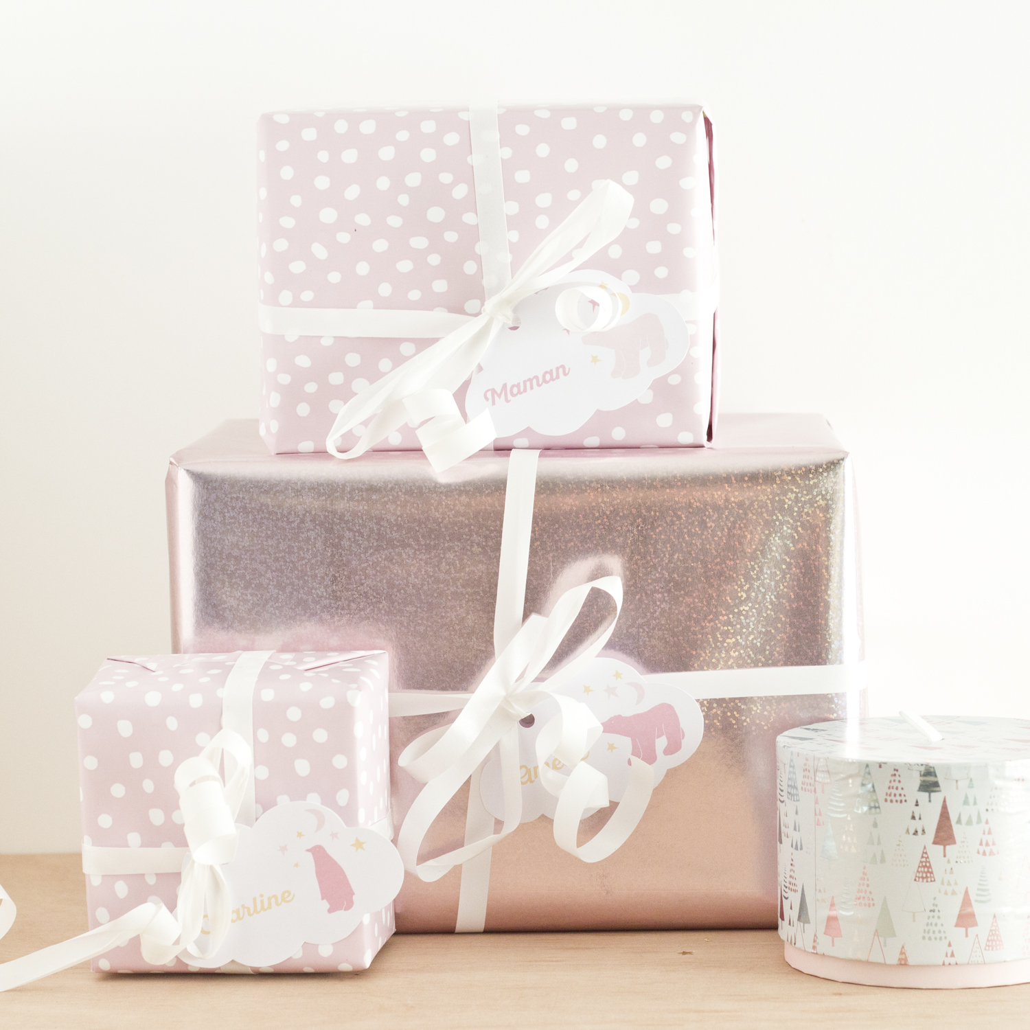 Étiquettes de Noël pastel à télécharger - www.paperboat.fr