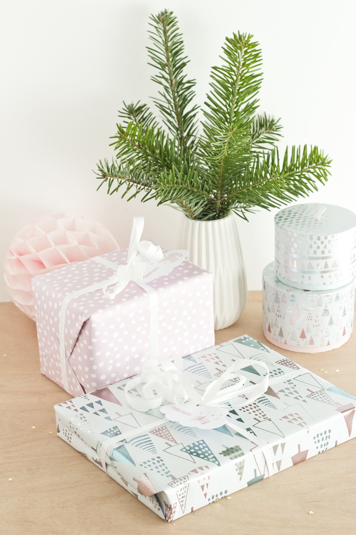 Étiquettes de Noël pastel à télécharger - www.paperboat.fr