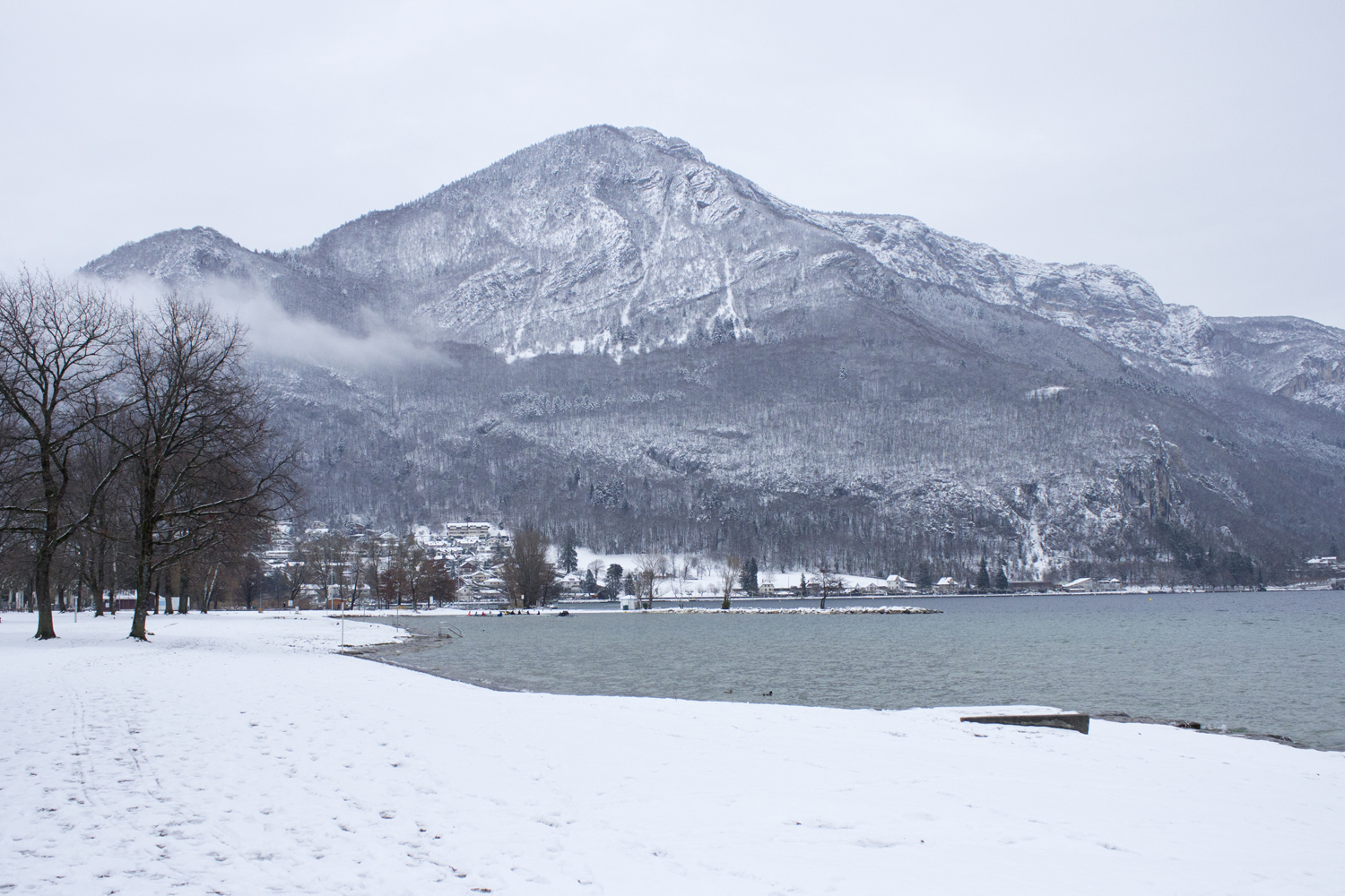Annecy sous la neige hiver 2016 - www.paperboat.fr