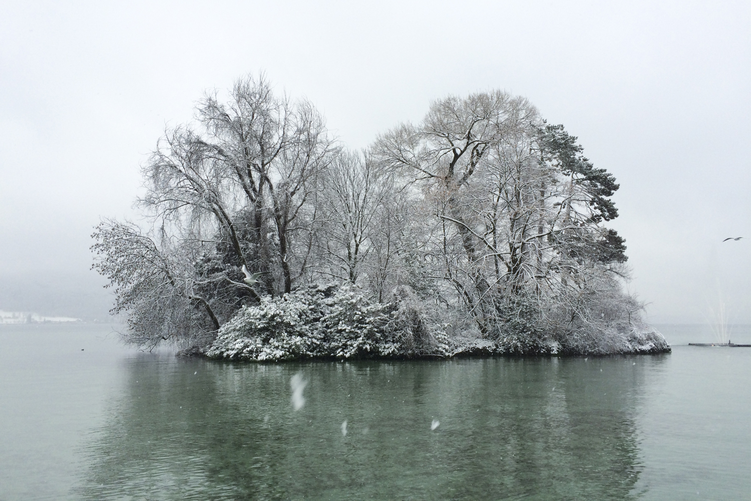 Annecy sous la neige hiver 2016 - www.paperboat.fr