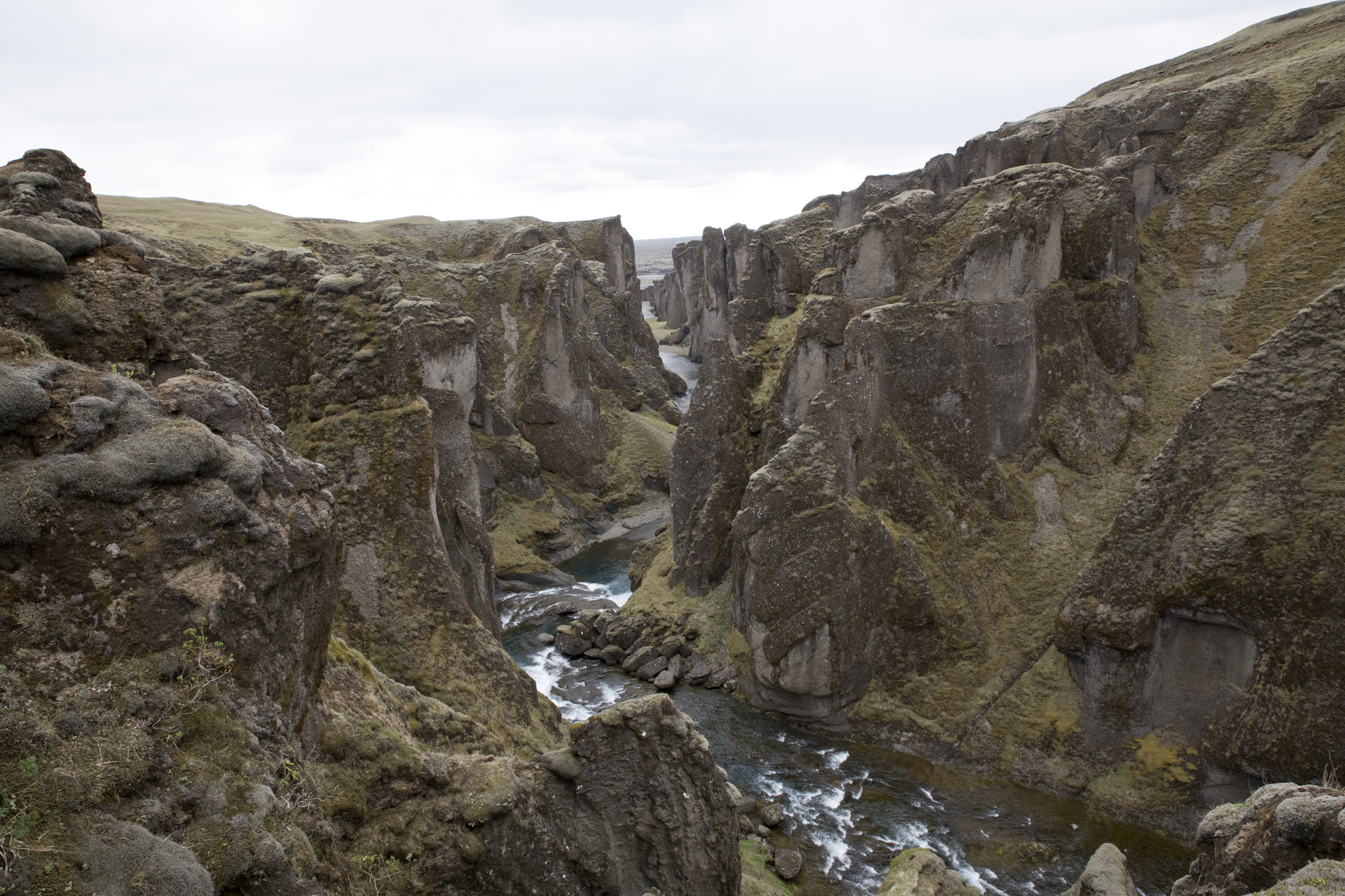 Road Trip Islande - Fjadrarglujfur - www.paperboat.fr