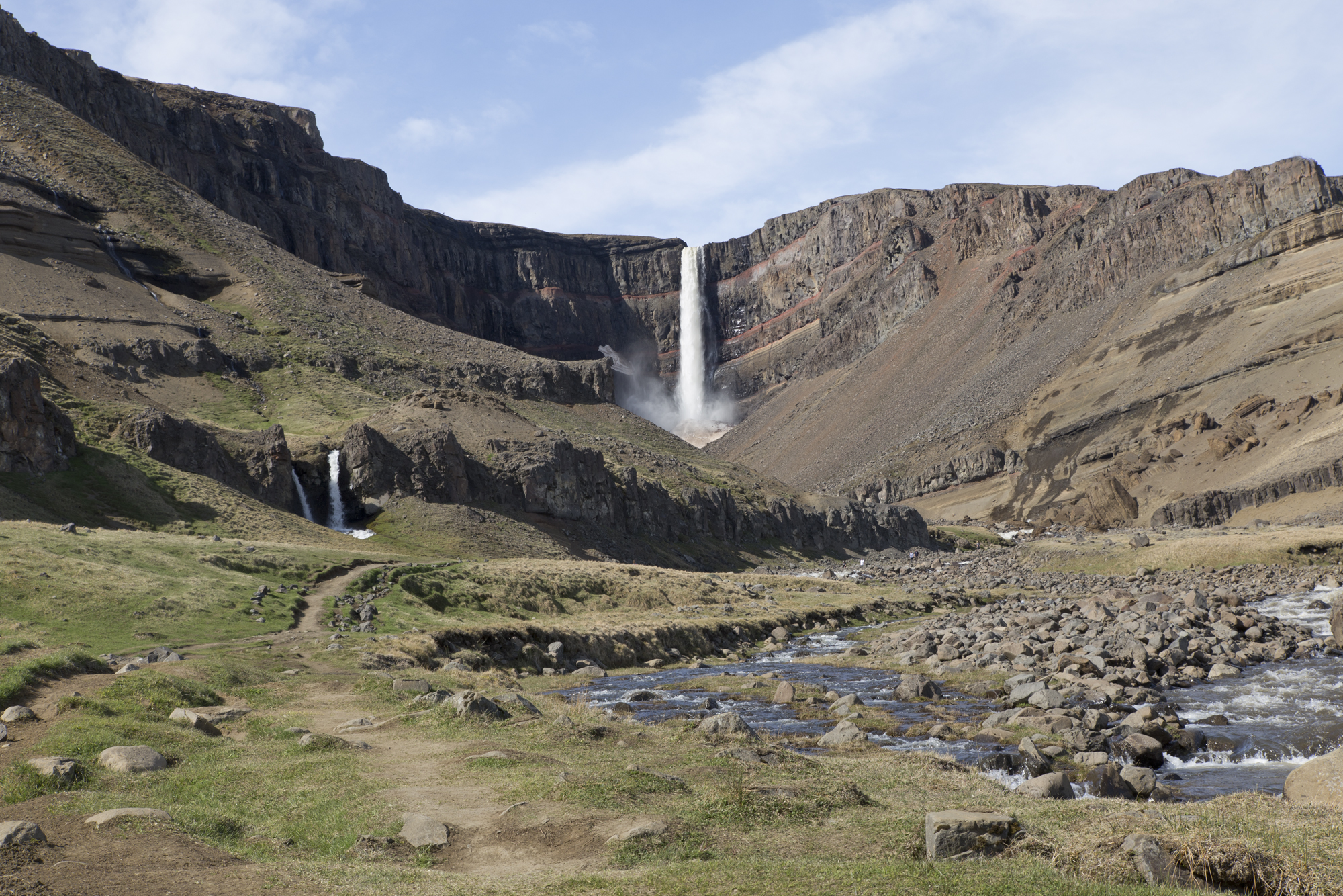 Road Trip Islande - Hengifoss - www.paperboat.fr