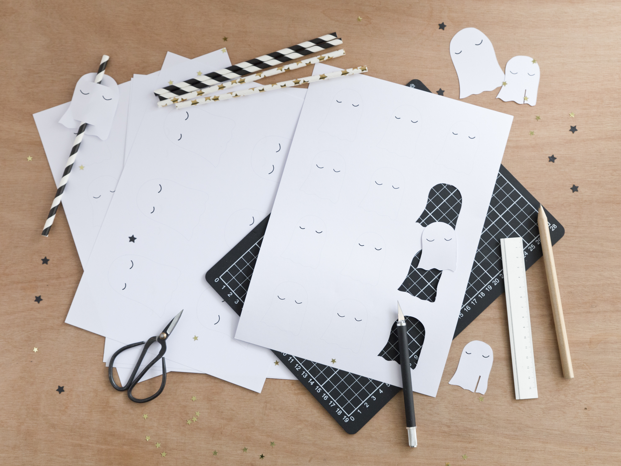 DIY pailles fantômes - Halloween - www.paperboat.fr