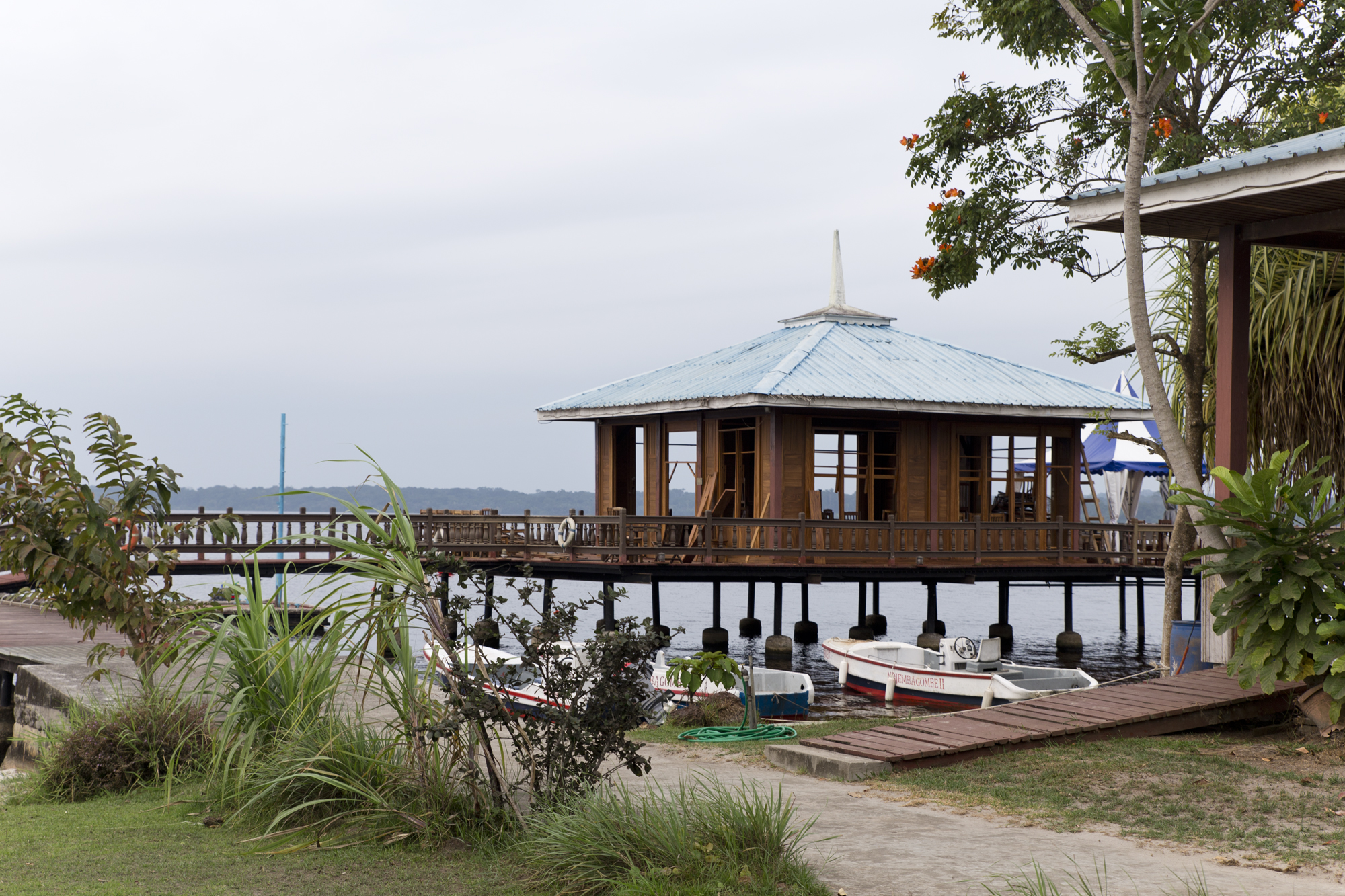 Gabon - Omboué - Hôtel Olako - www.paperboat.fr