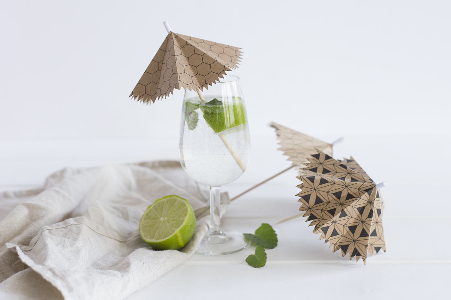 DIY ombrelle à cocktail - www.paperboat.fr