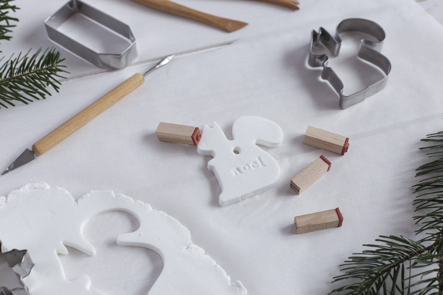 Etiquettes pour paquets de Noël - www.paperboat.fr