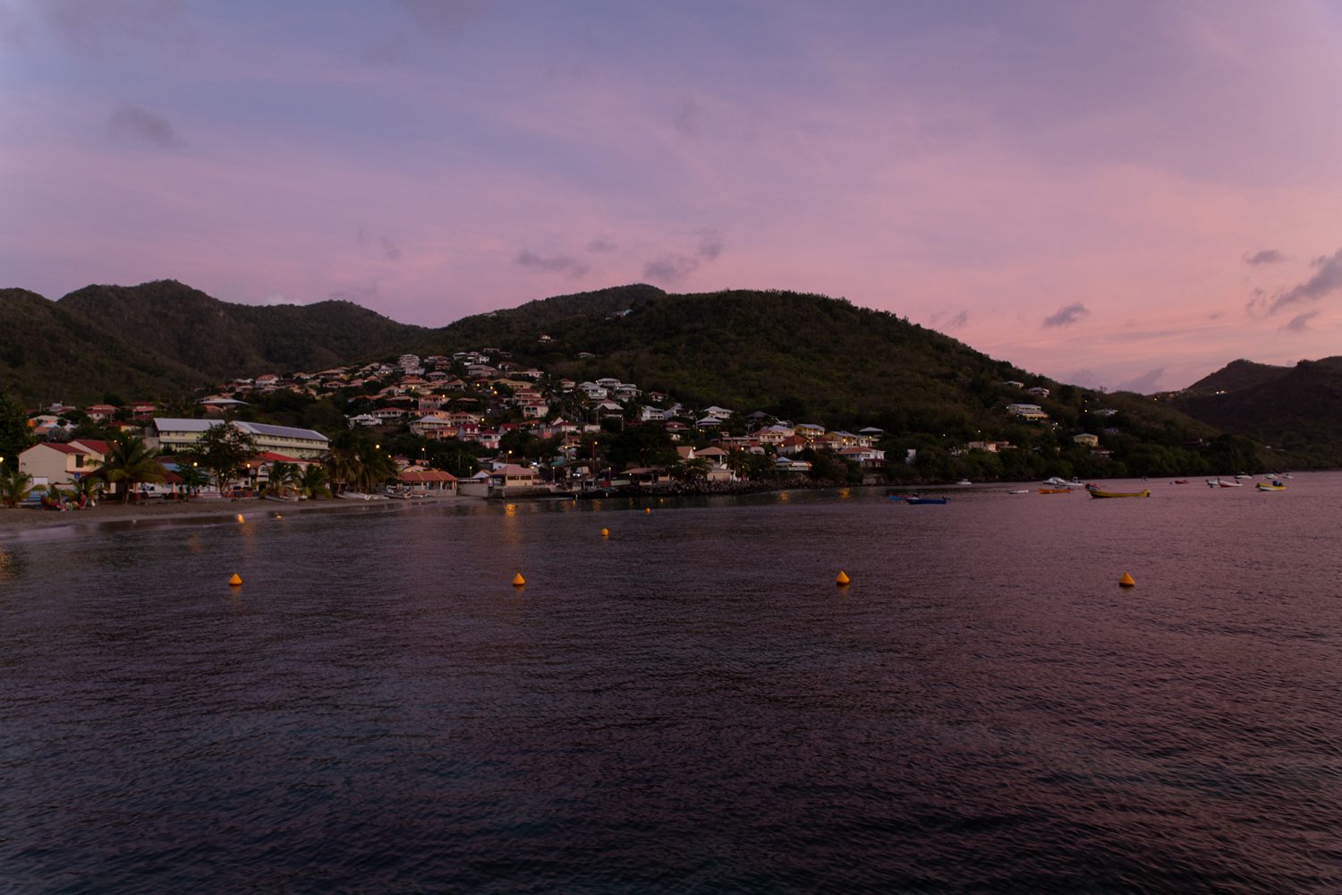 Martinique - Anse d'Arlet- www.paperboat.fr
