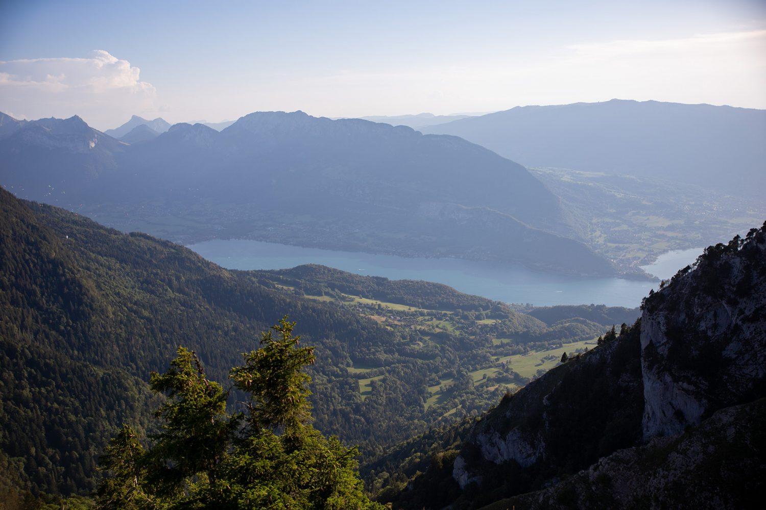 Bivouac Lanfonnet - Lac d'Annecy - www.paperboat.fr