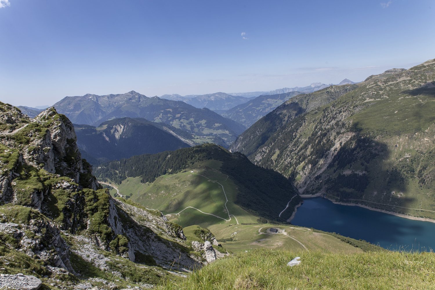 Roc des vents - Lac de Roselend - www.paperboat.fr