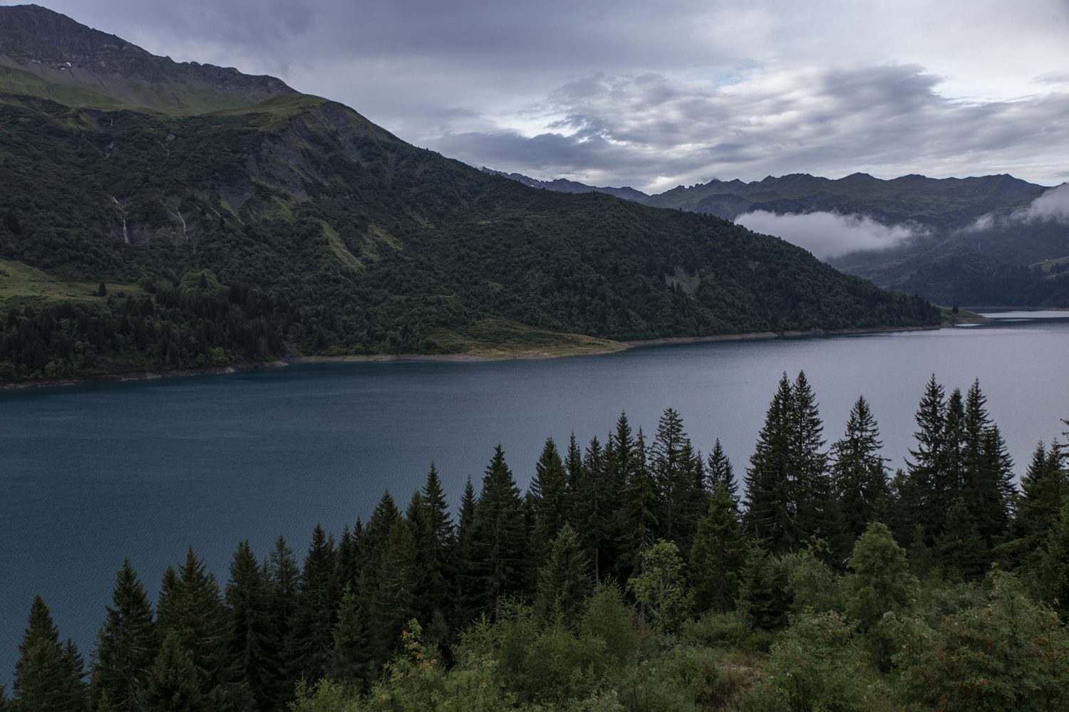 Roc des vents - Lac de Roselend - www.paperboat.fr