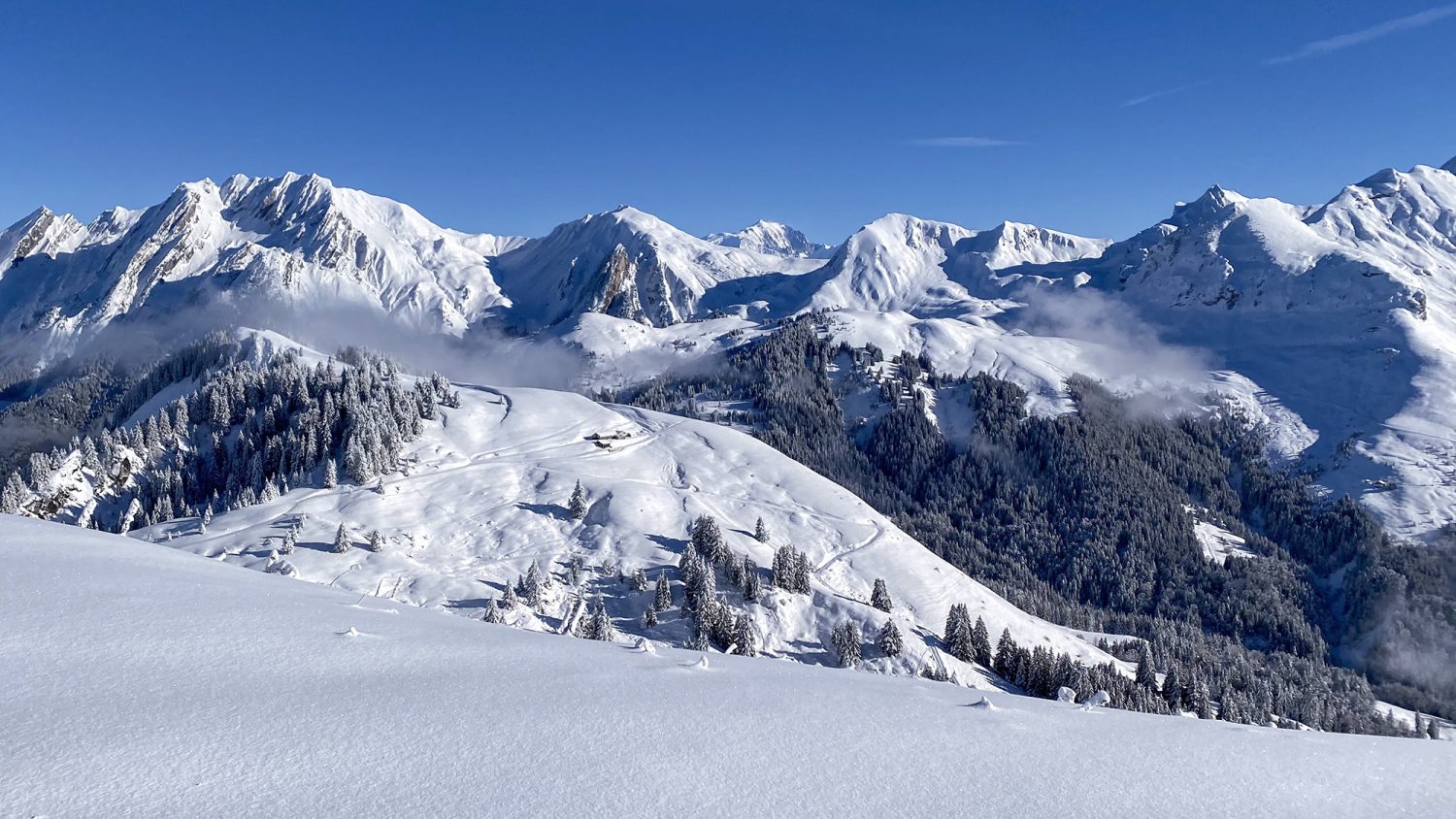 Montagne de Sulens - Raquettes en Hiver - www.paperboat.fr