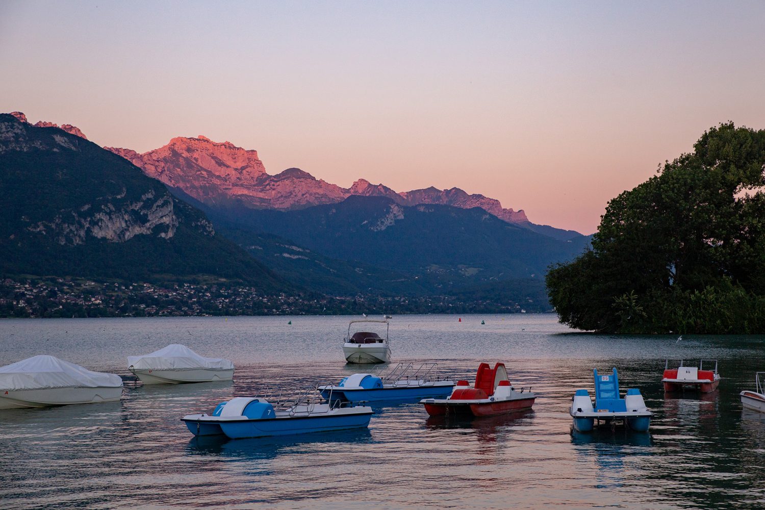 Annecy - www.paperboat.fr