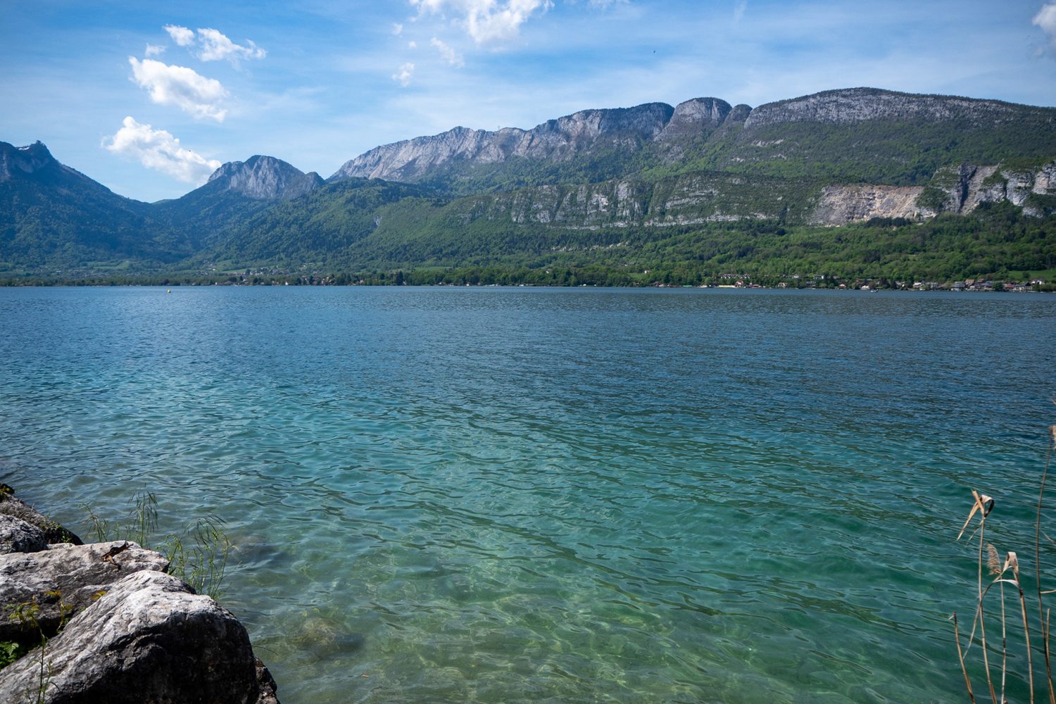Tour du Lac d'Annecy vélo - www.paperboat.fr