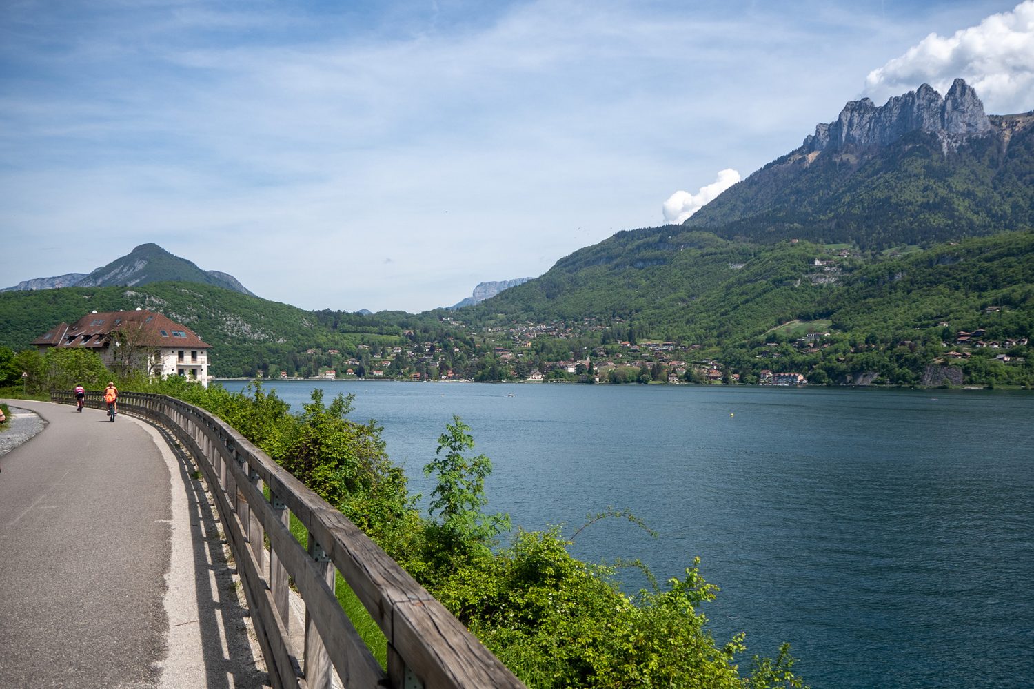 Tour du Lac d'Annecy vélo - www.paperboat.fr