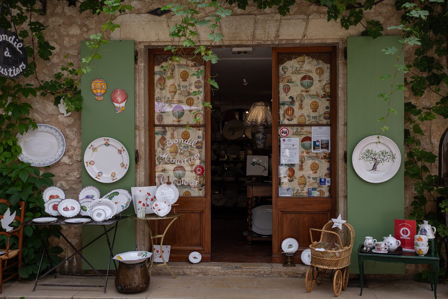 Moustiers-Sainte-Marie - Paperboat.fr
