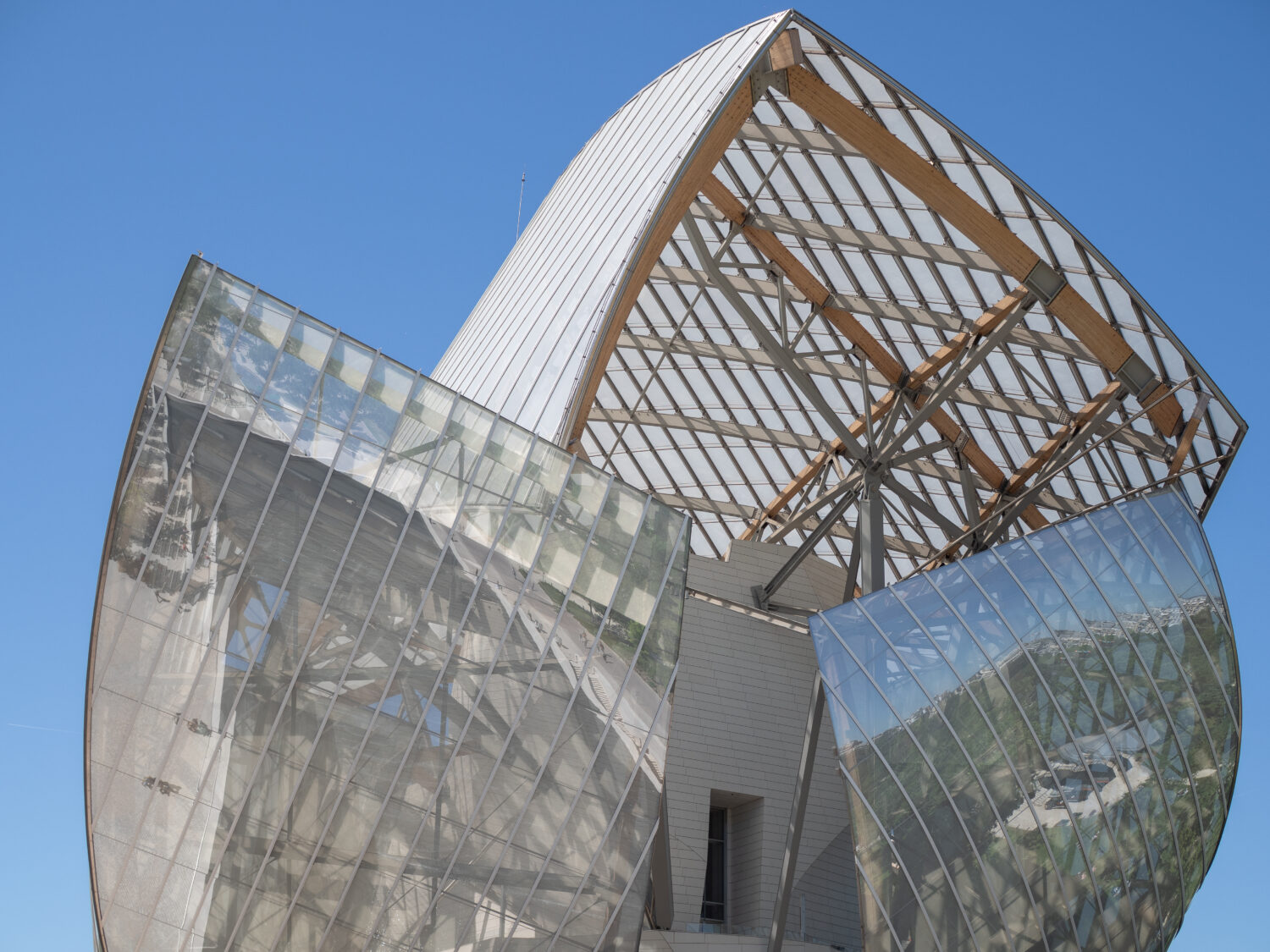 Fondation Louis Vuitton - Exposition Calder - www.paperboat.fr